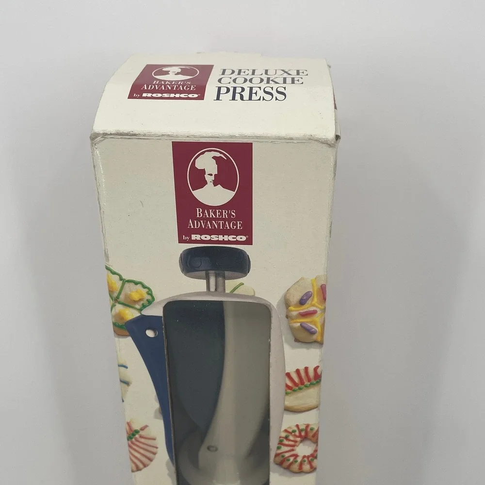 Bakers Advantage by Roshco Deluxe Cookie Press 20 Discs 6 Tips 28678 White Blue